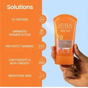 Lotus Herbals Safe Sun Skin Lightening Anti-Tan Sunblock PA+++ (50g)