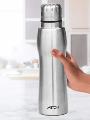 Elate Stainless Steel Water Bottle silver colour (750 ml) 