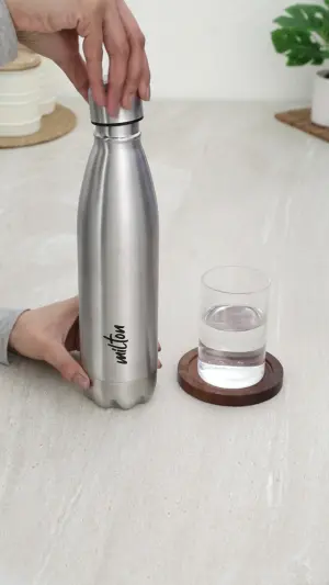 PLAIN LID BOTTLES SILVER SHINE COLOUR 1000 ML