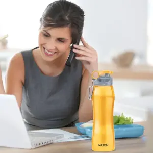 HAWK Stainless Steel Water Bottle, 750 ml, Yellow 